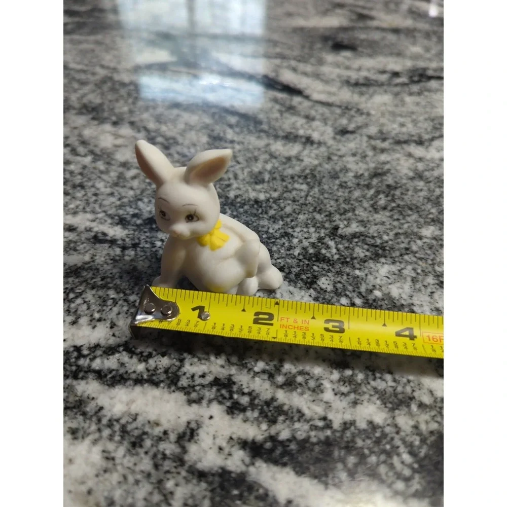 Vintage Russ Berrie Porcelain White Bunny Rabbit Figurine Replacement Yellow Bow